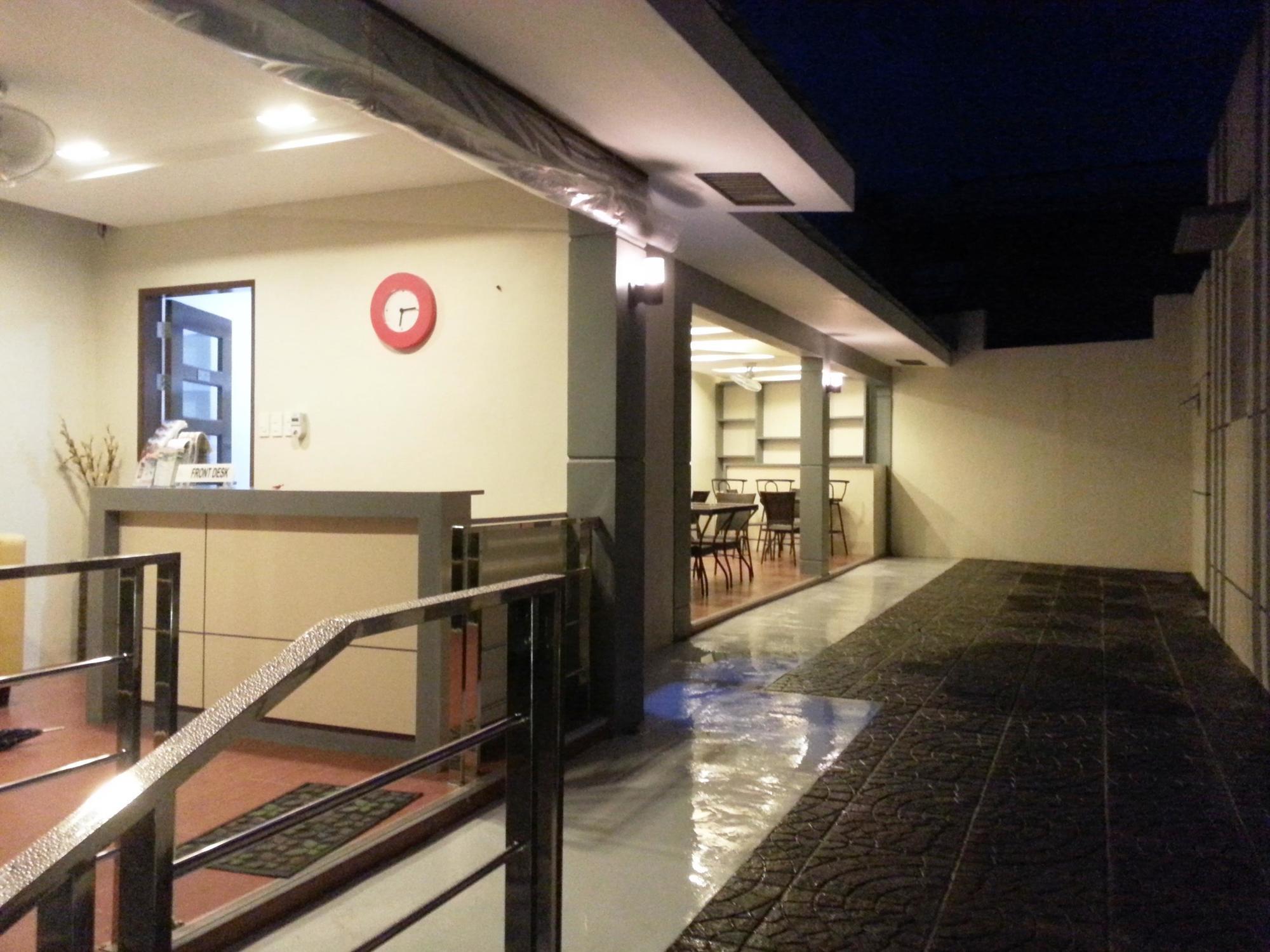 อับฮีส ริดจ์ โฮเต็ล Hotel โกรอน ภายนอก รูปภาพ